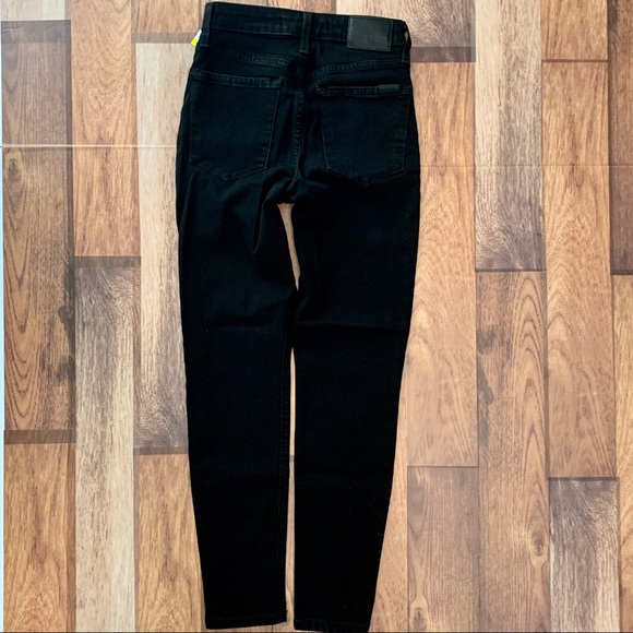 Joe's Jeans High Rise Skinny Crop - Picture 5 of 16